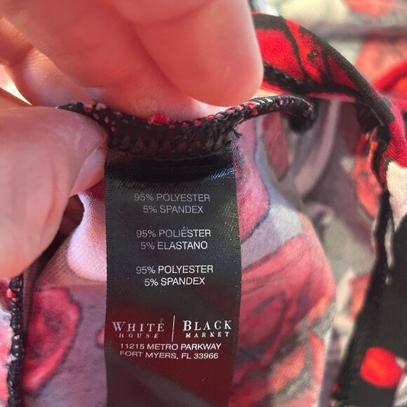 White House Black Market Red & Black Rose Print Sleeveless Tank Top L 1869 - Picture 5 of 6